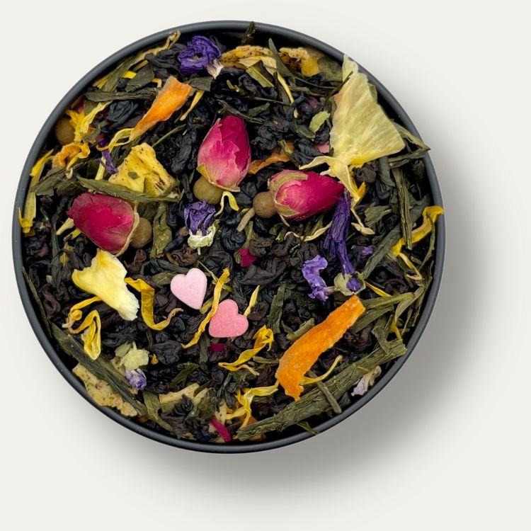 First Date Black and Green Tea / Fruit Tea / Pineapple Black Tea / Best Tea Blend / Flower Black tea / Tea with Roses / Passionfruit Tea / My Teamania Premium Loose Leaf Tea